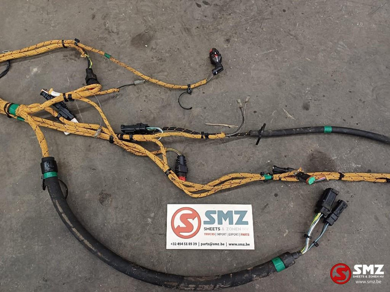 Caterpillar Wiring Harnesses Chassis / Engine / Lightning Cate - Cables/ Wire harness for Material handling equipment: picture 3 Caterpillar Wiring Harnesses Chassis / Engine / Lightning Cate - Cables/ Wire harness for Material handling equipment: picture 3