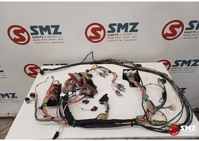 Caterpillar Wiring harness cab Caterpillar - Cables/ Wire harness for Truck: picture 1 Caterpillar Wiring harness cab Caterpillar - Cables/ Wire harness for Truck: picture 1