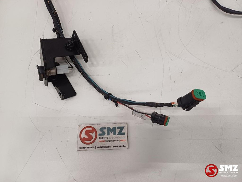 Caterpillar Wiring harnesses chassis + lightning Caterpillar - Cables/ Wire harness for Truck: picture 4 Caterpillar Wiring harnesses chassis + lightning Caterpillar - Cables/ Wire harness for Truck: picture 4