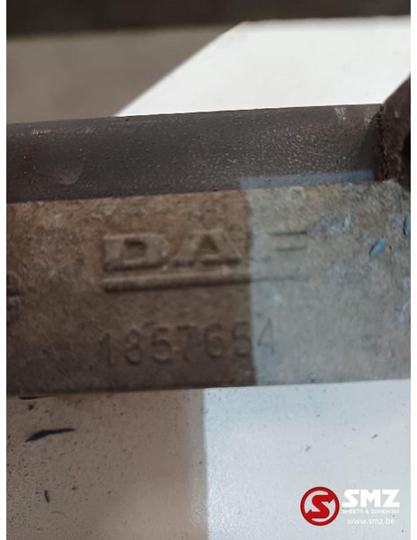 DAF Occ voordwarsligger + opstaptredes L/R DAF - Bumper for Truck: picture 3 DAF Occ voordwarsligger + opstaptredes L/R DAF - Bumper for Truck: picture 3