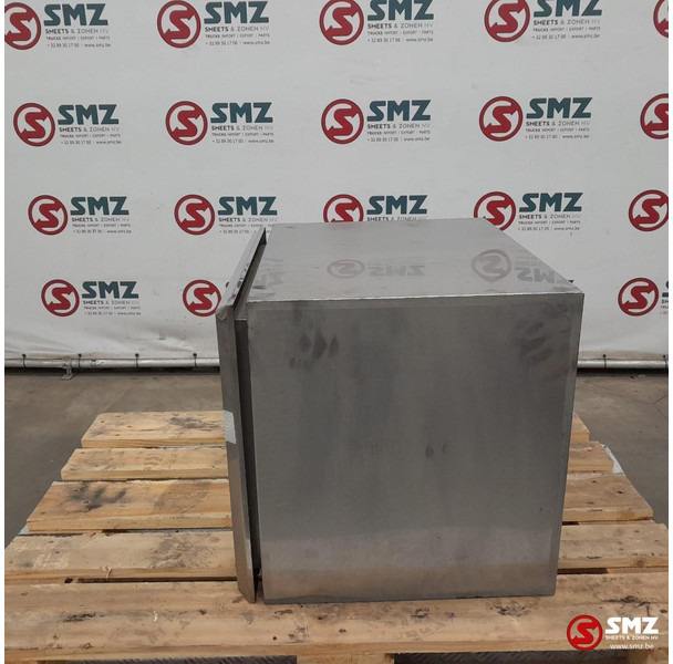 Diversen Occ gereedschapskoffer 60 cm x 50 cm x 50 cm - Frame/ Chassis for Truck: picture 4 Diversen Occ gereedschapskoffer 60 cm x 50 cm x 50 cm - Frame/ Chassis for Truck: picture 4