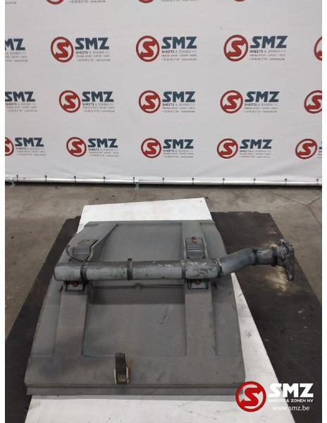 Iveco Occ spatbord links Iveco 41016379 - Body and exterior for Truck: picture 2 Iveco Occ spatbord links Iveco 41016379 - Body and exterior for Truck: picture 2