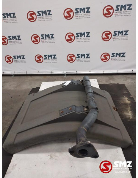 Iveco Occ spatbord rechts Iveco 41002409 - Body and exterior for Truck: picture 2 Iveco Occ spatbord rechts Iveco 41002409 - Body and exterior for Truck: picture 2