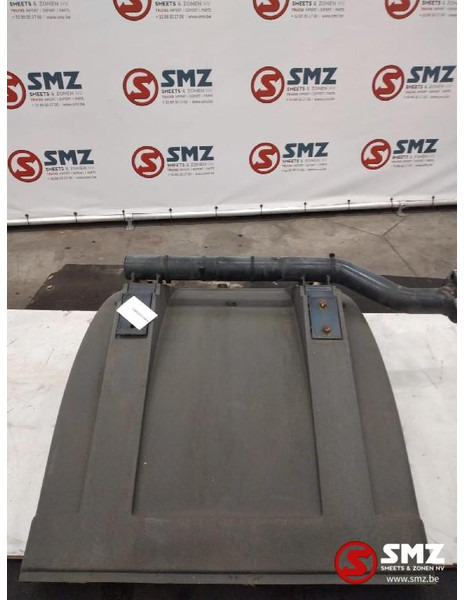 Iveco Occ spatbord rechts Iveco 41002409 - Body and exterior for Truck: picture 1 Iveco Occ spatbord rechts Iveco 41002409 - Body and exterior for Truck: picture 1