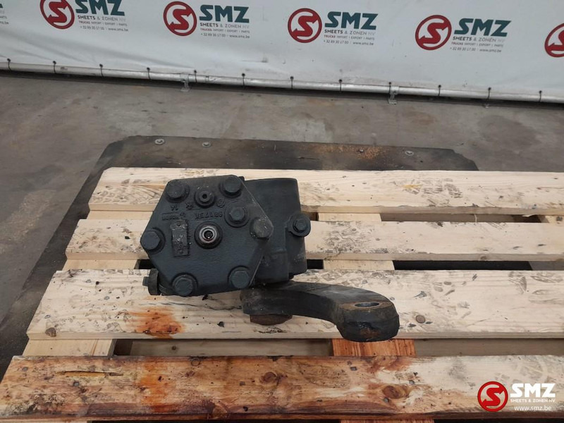 Iveco Occ stuurhuis Iveco - Steering gear for Truck: picture 2 Iveco Occ stuurhuis Iveco - Steering gear for Truck: picture 2