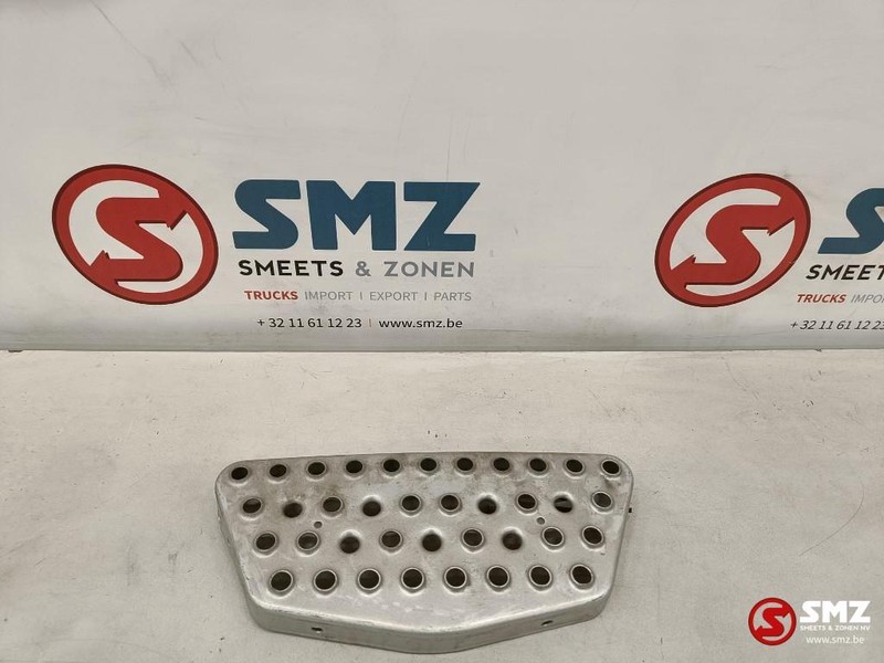MAN Occ Trede midden L/R MAN TGL/TGA/TGX/TGS - Footstep for Truck: picture 1 MAN Occ Trede midden L/R MAN TGL/TGA/TGX/TGS - Footstep for Truck: picture 1