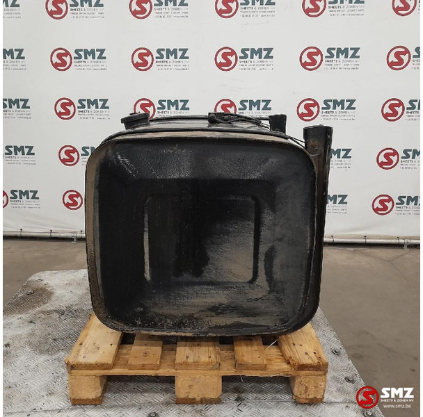 MAN Occ brandstoftank 400L MAN - Fuel tank for Truck: picture 3 MAN Occ brandstoftank 400L MAN - Fuel tank for Truck: picture 3