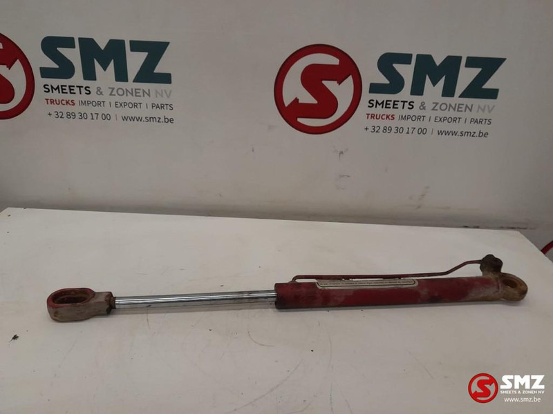 MAN Occ cabinekantelcilinder MAN - Frame/ Chassis for Truck: picture 2 MAN Occ cabinekantelcilinder MAN - Frame/ Chassis for Truck: picture 2