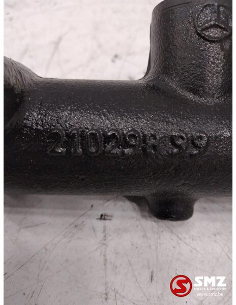 Mercedes-Benz Hoofdremcilinder mercedes sprinter a000431630164 - Brake cylinder for Truck: picture 2 Mercedes-Benz Hoofdremcilinder mercedes sprinter a000431630164 - Brake cylinder for Truck: picture 2