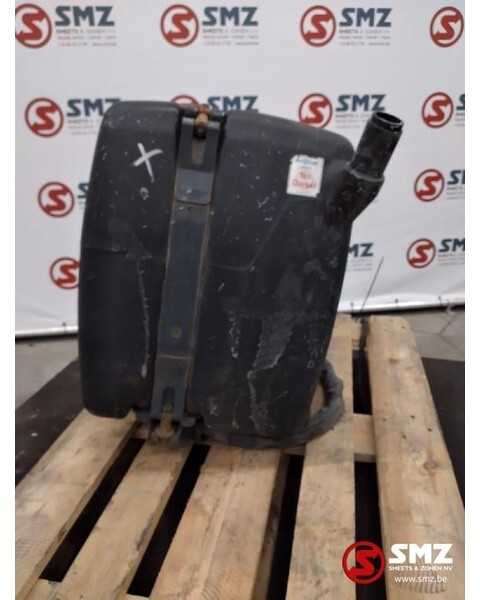Mercedes-Benz Occ Adblue tank Mercedes Axor euro 5 - Fuel system for Truck: picture 1 Mercedes-Benz Occ Adblue tank Mercedes Axor euro 5 - Fuel system for Truck: picture 1