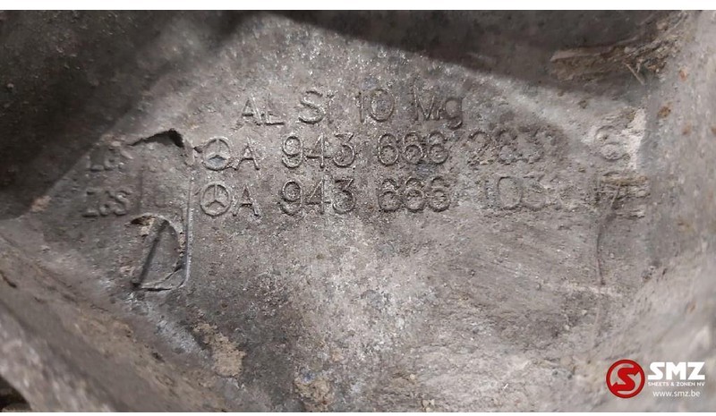 Mercedes-Benz Occ Opstapbak rechts Actros MP2/MP3 - Footstep for Truck: picture 5 Mercedes-Benz Occ Opstapbak rechts Actros MP2/MP3 - Footstep for Truck: picture 5