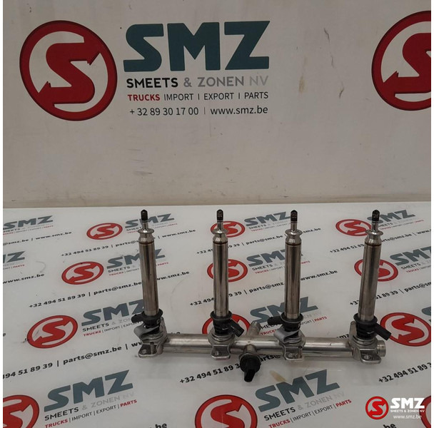 Mercedes-Benz Occ brandstofinjectiespruitsuk + 4 verstuivers AMG - Fuel system for Car: picture 2 Mercedes-Benz Occ brandstofinjectiespruitsuk + 4 verstuivers AMG - Fuel system for Car: picture 2