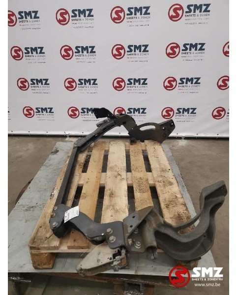 Mercedes-Benz Occ cabine ophanging achter - Cab suspension for Truck: picture 1 Mercedes-Benz Occ cabine ophanging achter - Cab suspension for Truck: picture 1