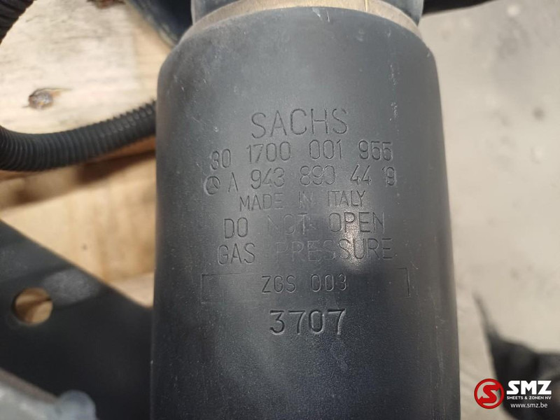 Mercedes-Benz Occ cabineslotmechanisme Mercedes - Cab suspension for Truck: picture 5 Mercedes-Benz Occ cabineslotmechanisme Mercedes - Cab suspension for Truck: picture 5