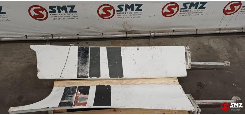 Mercedes-Benz Occ cabinespoilerset Mercedes SK - Aerodynamics/ Spoiler for Truck: picture 3 Mercedes-Benz Occ cabinespoilerset Mercedes SK - Aerodynamics/ Spoiler for Truck: picture 3