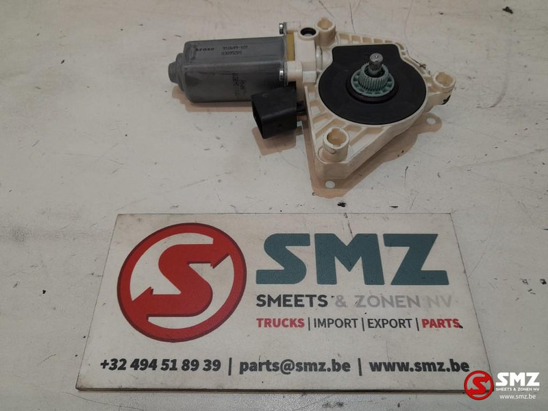 Mercedes-Benz Occ raamliftmotor Mercedes - Door and parts for Truck: picture 2 Mercedes-Benz Occ raamliftmotor Mercedes - Door and parts for Truck: picture 2