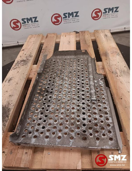 Mercedes-Benz Occ set bordesplaten Mercedes - Frame/ Chassis for Truck: picture 4 Mercedes-Benz Occ set bordesplaten Mercedes - Frame/ Chassis for Truck: picture 4