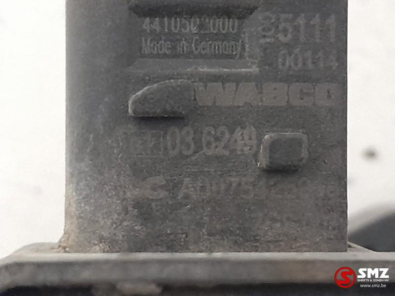 Mercedes-Benz Occ set hoogtesensoren luchtvering Mercedes - ECU for Truck: picture 4 Mercedes-Benz Occ set hoogtesensoren luchtvering Mercedes - ECU for Truck: picture 4