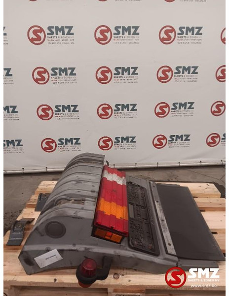 Mercedes-Benz Occ spatbord linksachteraan Mercedes Actros MP3 - Body and exterior for Truck: picture 3 Mercedes-Benz Occ spatbord linksachteraan Mercedes Actros MP3 - Body and exterior for Truck: picture 3