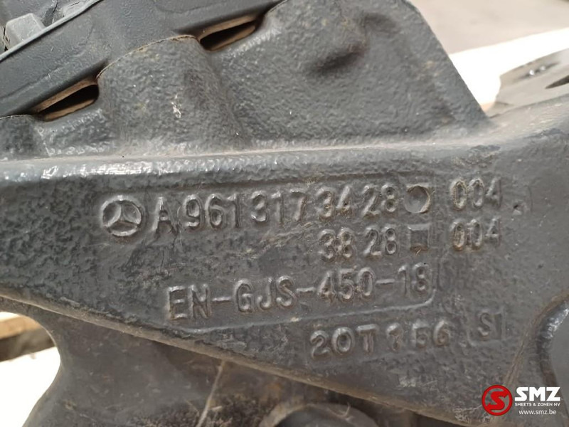 Mercedes-Benz Occ voorframe rechts Mercedes - Frame/ Chassis for Truck: picture 5 Mercedes-Benz Occ voorframe rechts Mercedes - Frame/ Chassis for Truck: picture 5