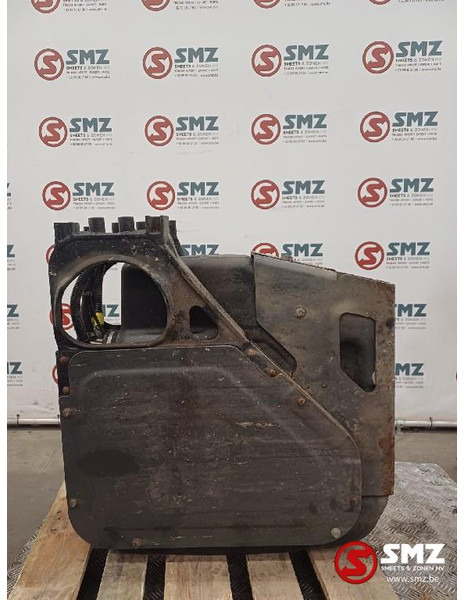 Renault Occ AdBluetank + AdBlueniveausensor Renault - Fuel system for Truck: picture 1 Renault Occ AdBluetank + AdBlueniveausensor Renault - Fuel system for Truck: picture 1