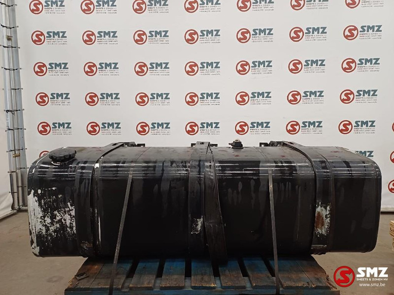 Renault Occ brandstoftank 540L Renault - Fuel tank for Truck: picture 1 Renault Occ brandstoftank 540L Renault - Fuel tank for Truck: picture 1