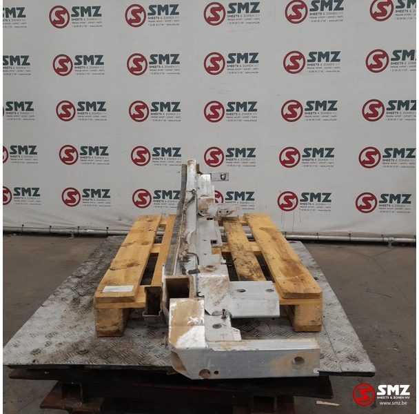 Renault Occ onderrijdbeveiliging Renault - Bumper for Truck: picture 4 Renault Occ onderrijdbeveiliging Renault - Bumper for Truck: picture 4