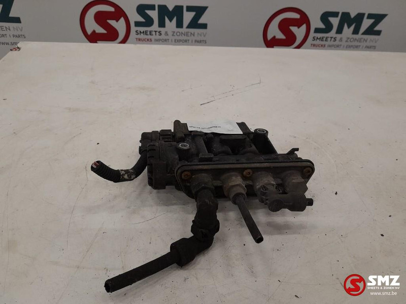 Renault Occ ophangingsregelklep Renault T 21083657 - ECU for Truck: picture 3 Renault Occ ophangingsregelklep Renault T 21083657 - ECU for Truck: picture 3