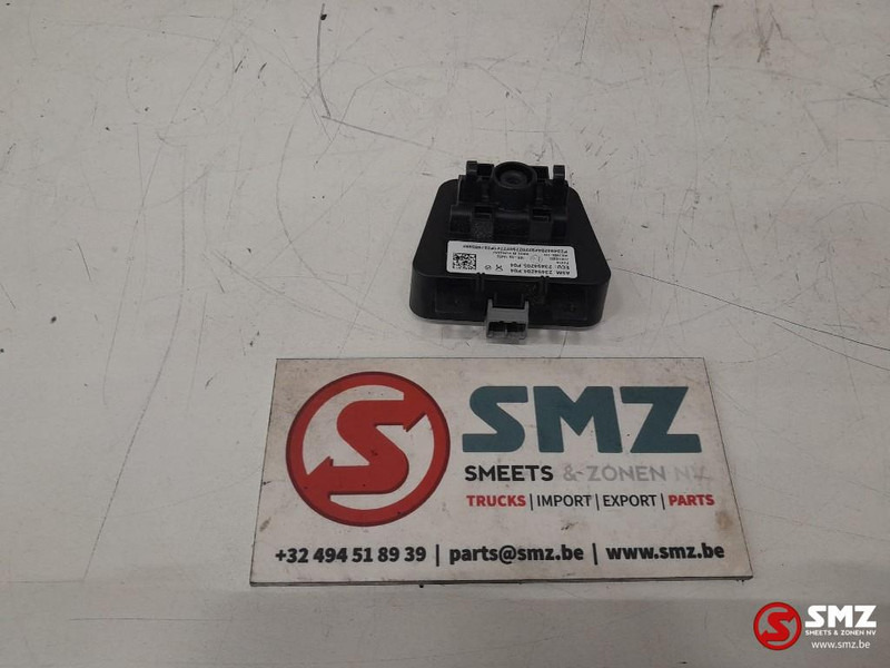 Renault Occ radarsensor Renault - Sensor for Truck: picture 2 Renault Occ radarsensor Renault - Sensor for Truck: picture 2