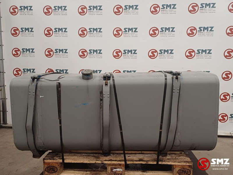 Scania Occ brandstoftank 700L Scania - Fuel tank for Truck: picture 1 Scania Occ brandstoftank 700L Scania - Fuel tank for Truck: picture 1