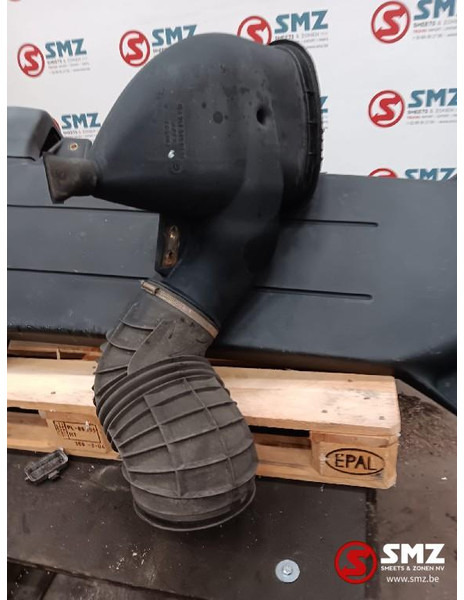 Mercedes-Benz Occ luchtinlaat + luchtfilterbuis Mercedes - Spare parts for Truck: picture 1 Mercedes-Benz Occ luchtinlaat + luchtfilterbuis Mercedes - Spare parts for Truck: picture 1