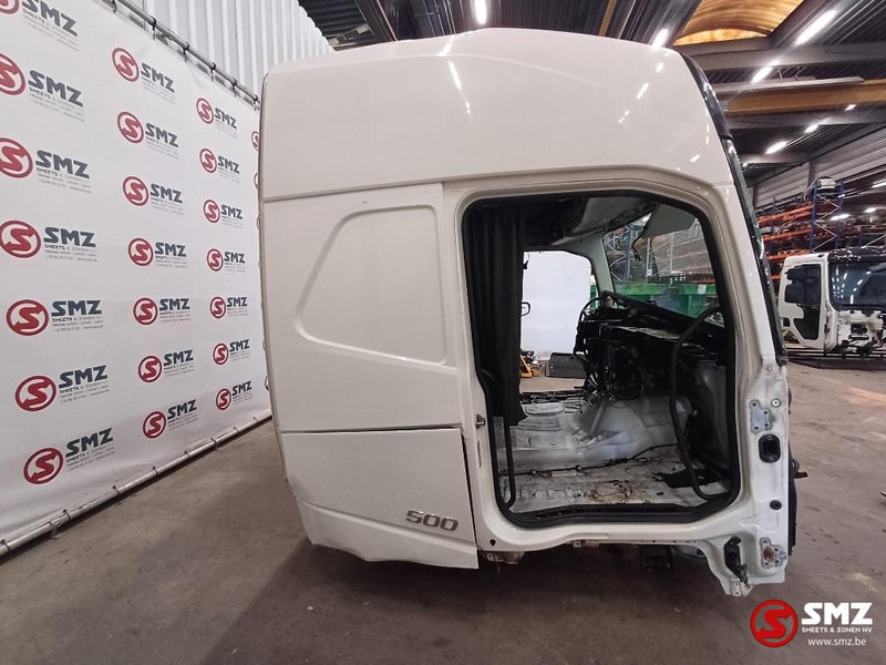 Volvo Occ Cabine Volvo FH4 met schade - Cab and interior for Truck: picture 5 Volvo Occ Cabine Volvo FH4 met schade - Cab and interior for Truck: picture 5