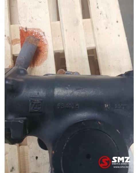 Volvo Occ Stuurhuis Volvo FH12 - Steering gear for Truck: picture 2 Volvo Occ Stuurhuis Volvo FH12 - Steering gear for Truck: picture 2