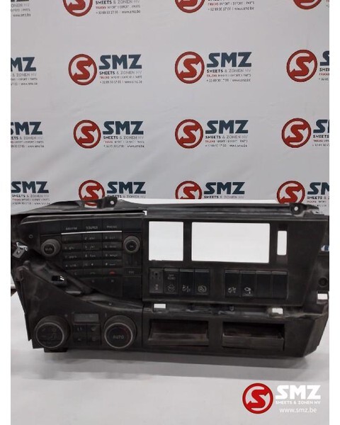 Volvo Occ bedieningspaneel radio en verwarming volvo FH4 - Cab and interior for Truck: picture 1 Volvo Occ bedieningspaneel radio en verwarming volvo FH4 - Cab and interior for Truck: picture 1