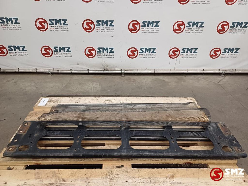 Volvo Occ binnenframe radiatorgrille Volvo - Grill for Truck: picture 4 Volvo Occ binnenframe radiatorgrille Volvo - Grill for Truck: picture 4