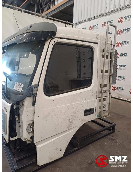 Volvo Occ cabine Volvo - Cab and interior for Truck: picture 3 Volvo Occ cabine Volvo - Cab and interior for Truck: picture 3