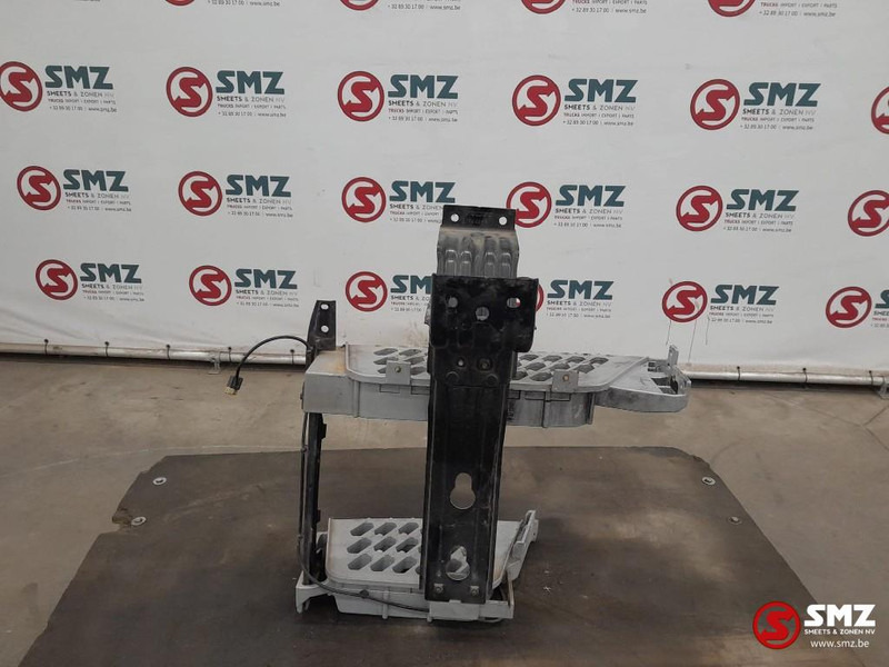 Volvo Occ opstap rechts Volvo - Cab and interior for Truck: picture 4 Volvo Occ opstap rechts Volvo - Cab and interior for Truck: picture 4