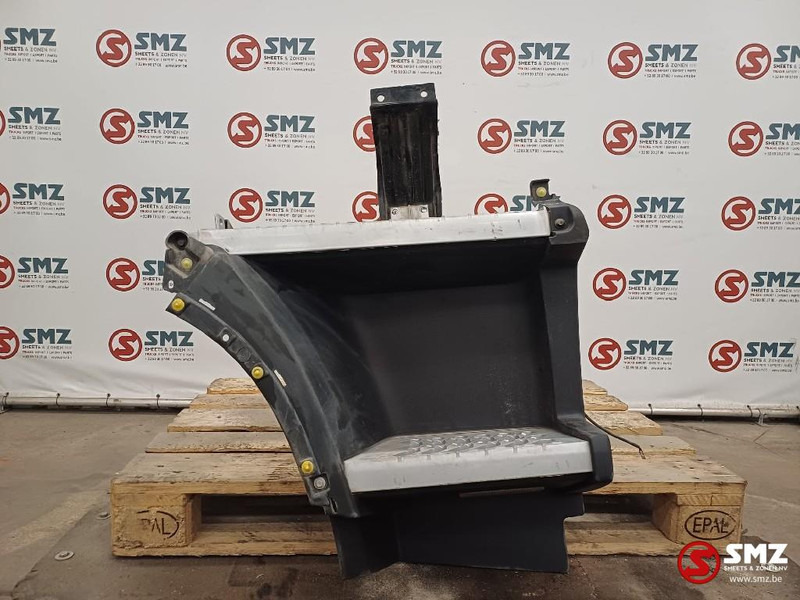 Volvo Occ opstapbak rechts Volvo - Cab and interior for Truck: picture 1 Volvo Occ opstapbak rechts Volvo - Cab and interior for Truck: picture 1