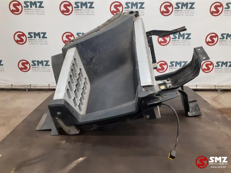 Volvo Occ opstapbak rechts Volvo - Cab and interior for Truck: picture 3 Volvo Occ opstapbak rechts Volvo - Cab and interior for Truck: picture 3