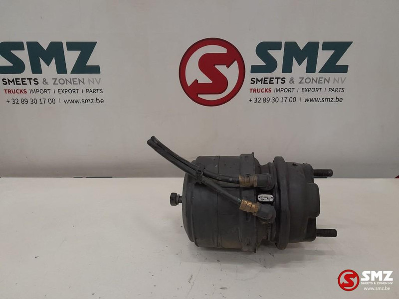 Volvo Occ remcilinder links achteraan Volvo - Brake cylinder for Truck: picture 2 Volvo Occ remcilinder links achteraan Volvo - Brake cylinder for Truck: picture 2