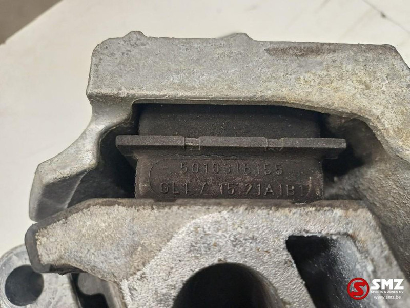 Volvo Occ set motorsteunen Volvo - Engine mount for Truck: picture 5 Volvo Occ set motorsteunen Volvo - Engine mount for Truck: picture 5