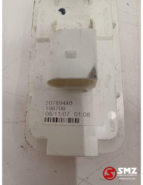 Volvo Occ set van 6 LED zijmarkeringslichten + bevestigi - Lights/ Lighting for Truck: picture 4 Volvo Occ set van 6 LED zijmarkeringslichten + bevestigi - Lights/ Lighting for Truck: picture 4