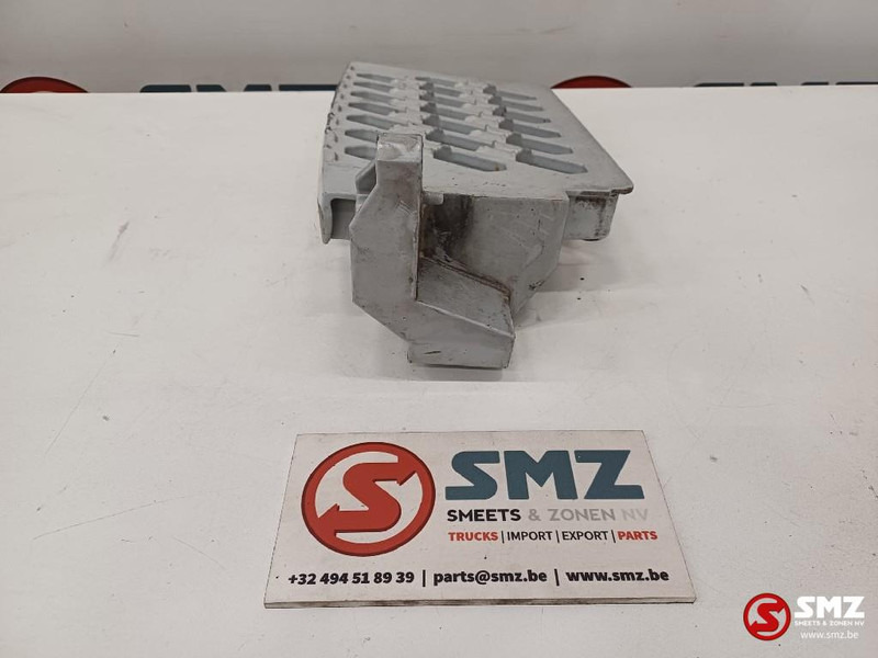 Volvo Occ treeplank rechts Volvo - Cab and interior for Truck: picture 3 Volvo Occ treeplank rechts Volvo - Cab and interior for Truck: picture 3