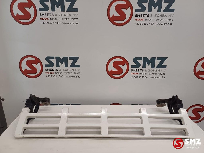 Volvo Occ voorgrille + scharnieren Volvo - Grill for Truck: picture 1 Volvo Occ voorgrille + scharnieren Volvo - Grill for Truck: picture 1