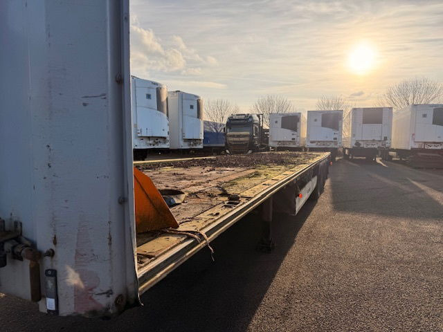 Krone Twislocks 2 x 20 1 x 40 - Dropside/ Flatbed semi-trailer: picture 1 Krone Twislocks 2 x 20 1 x 40 - Dropside/ Flatbed semi-trailer: picture 1