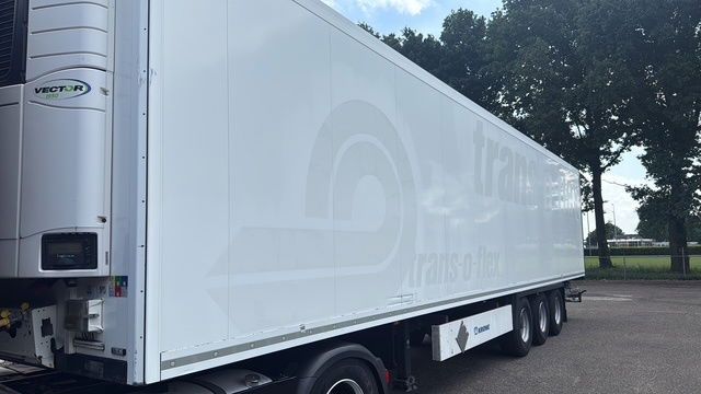 Krone Vector 1950 6790 uur - Refrigerator semi-trailer: picture 1 Krone Vector 1950 6790 uur - Refrigerator semi-trailer: picture 1