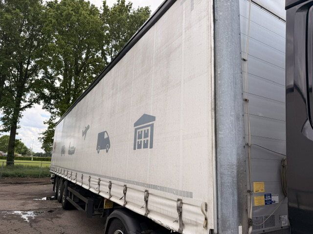 Schmitz Cargobull Laadklep - Curtainsider semi-trailer: picture 2 Schmitz Cargobull Laadklep - Curtainsider semi-trailer: picture 2