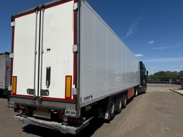 Schmitz Cargobull Thermoking SLXe 300 Laadklep Liftas 3924 dieseluren - Refrigerator semi-trailer: picture 3 Schmitz Cargobull Thermoking SLXe 300 Laadklep Liftas 3924 dieseluren - Refrigerator semi-trailer: picture 3