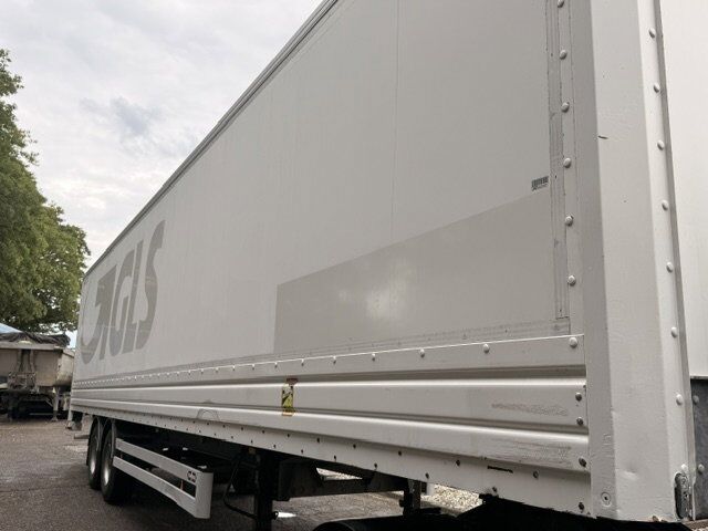 Van Hool Roldeur - Closed box semi-trailer: picture 4 Van Hool Roldeur - Closed box semi-trailer: picture 4