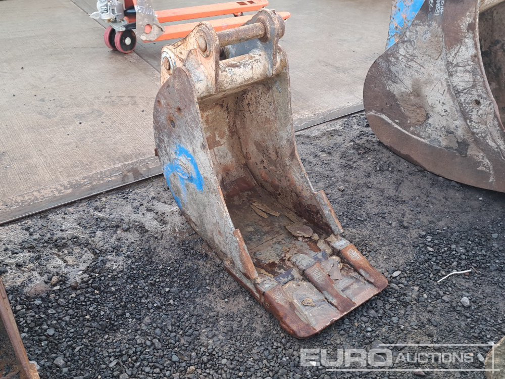 18" Strickland Digging Bucket 50mm Pin to suit 6-8 Ton Excavator - Bucket: picture 1 18" Strickland Digging Bucket 50mm Pin to suit 6-8 Ton Excavator - Bucket: picture 1